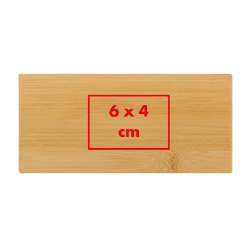 Helle Holz-Tischuhr im rechteckigen Design.