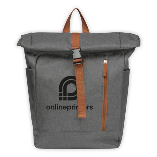 Grauer Stoff-Rucksack mit Rollverschluss, Auentaschen und Tragegriff.