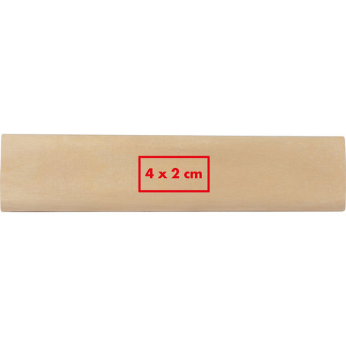 Holz-Schreibset mit Stifthalter und verschiedenen Schreibutensilien.