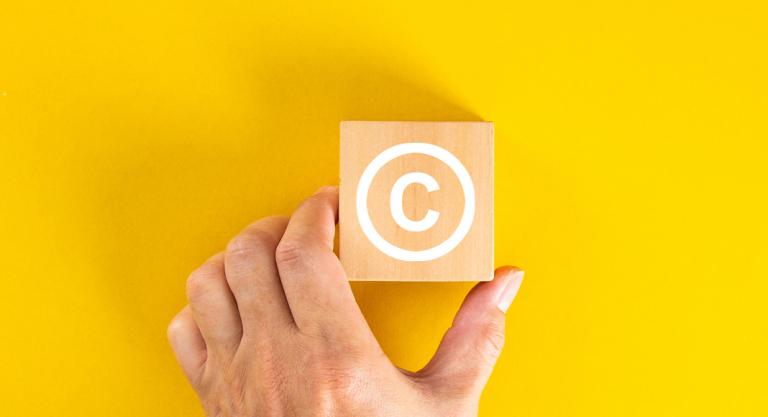 Copyright-Zeichen, Trademark und Registered Trademark im Einsatz